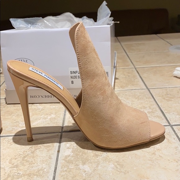 heels - Picture 2 of 4